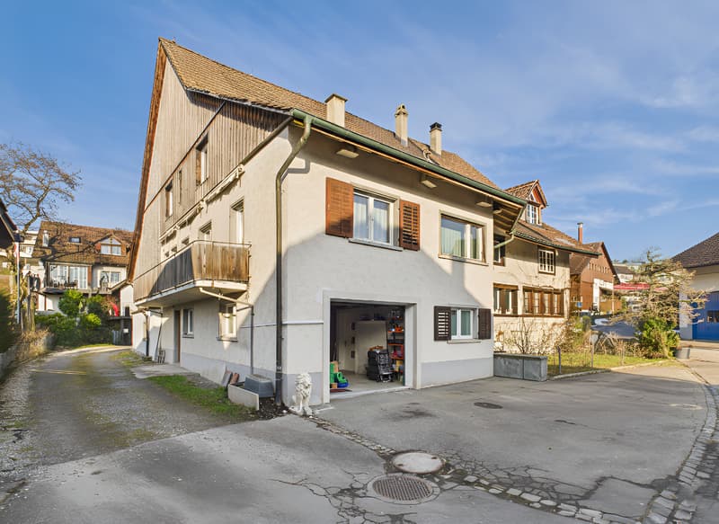 Exklusive Lage 5.5-Zimmer Reihenhaus Volketswil (1)