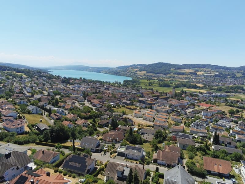 Appartement neuf attractif de 3,5 pièces dans un emplacement de hillside très prisé (5)
