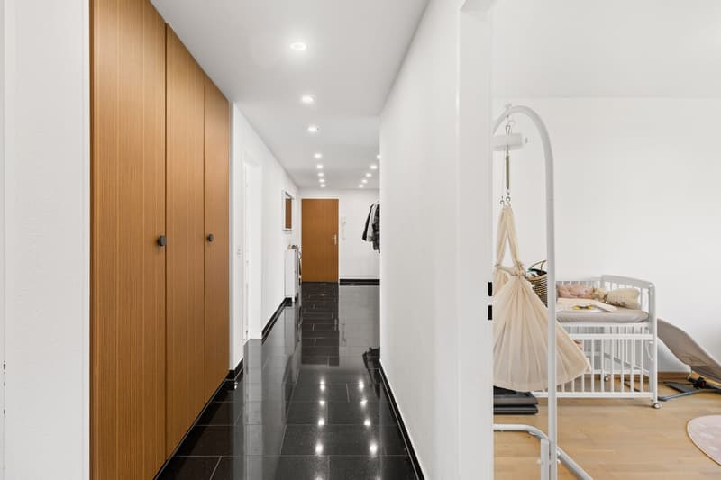 Helle 4.5-Zimmer-Wohnung mit Balkon in Beringen kaufen (7)
