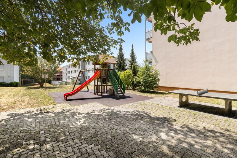 Helle 4.5-Zimmer-Wohnung mit Balkon in Beringen kaufen (12)