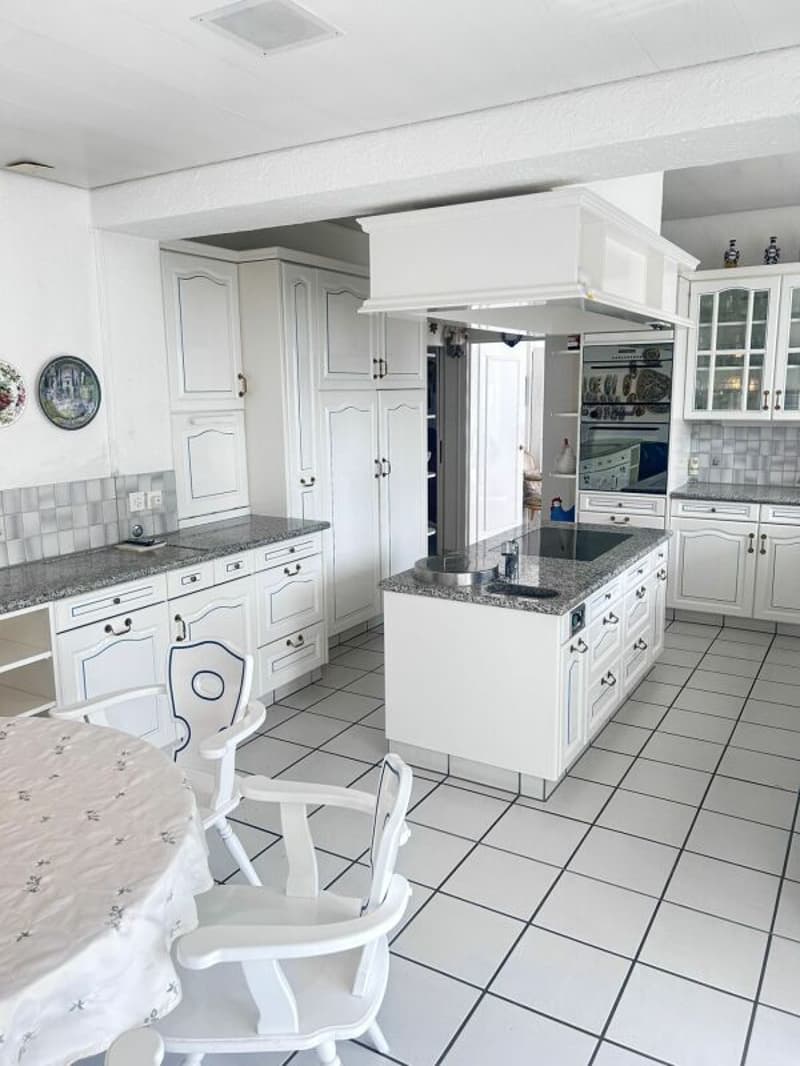 Maison unifamiliale indépendante avec jardin de style parc à louer (8)