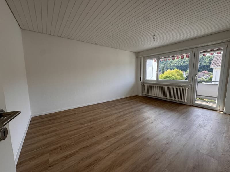 Appartement lumineux 4.0 pièces avec balcon - fraîchement rénové (3)