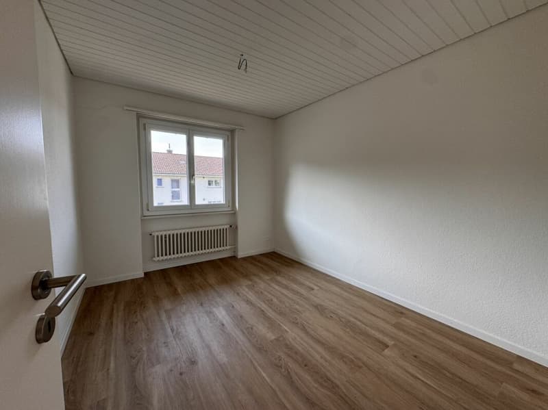 Appartement lumineux 4.0 pièces avec balcon - fraîchement rénové (6)