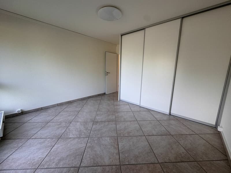 3.5-Zimmer-Wohnung mit herrlichem Blick ins Grüne (6)