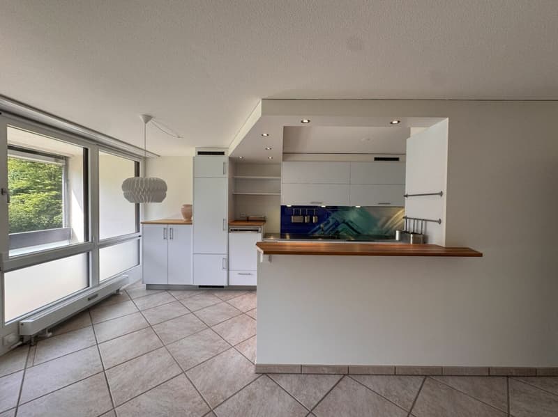 3.5-Zimmer-Wohnung mit herrlichem Blick ins Grüne (2)