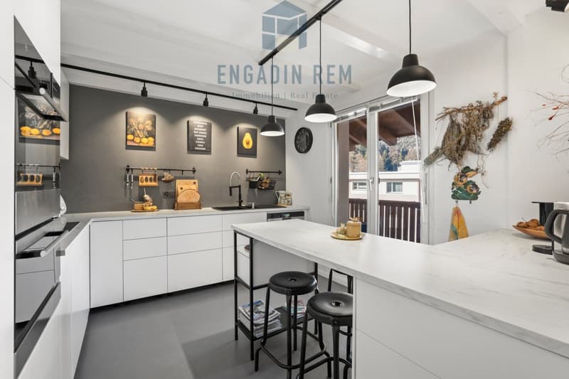 4.5-Zimmer-Dachwohnung mit Galerie, Cheminée und drei Balkonen (6)