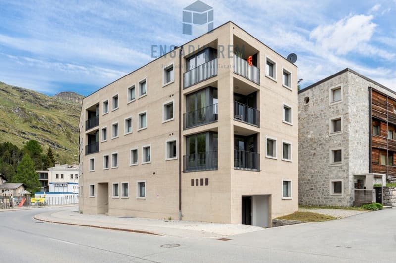 Stilvolle 4.5-Zi-Wohnung mit hochwertigem Ausbau und gedecktem Balkon (13)