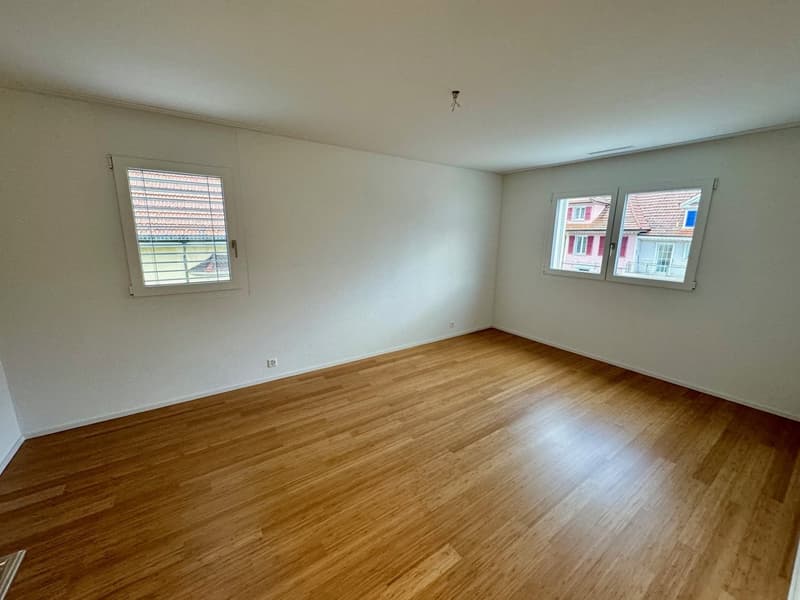 Appartement moderne de 3,5 pièces au rez-de-chaussée (8)