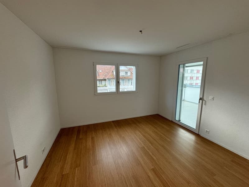 Appartement moderne de 3,5 pièces au rez-de-chaussée (7)