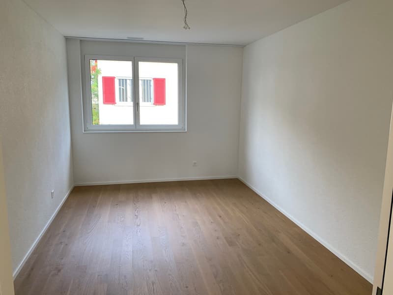 Moderne 3.5-Zimmer-Wohnung im Erdgeschoss (9)