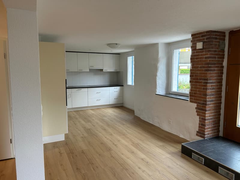 Charmante 4.5-Zimmer-Duplexwohnung an zentraler Lage in Schwyz (6)