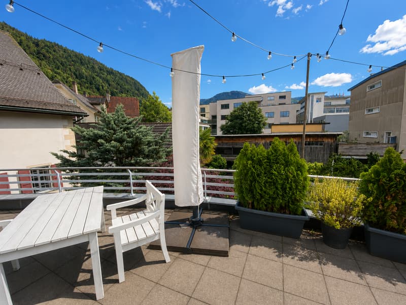 Charmante 4.5-Zimmer-Maisonettewohnung mit Balkon und Bergblick in Altdorf (9)
