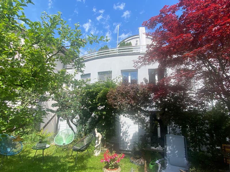 Charmante 4.5-Zimmer-Maisonettewohnung mit Balkon und Bergblick in Altdorf (1)