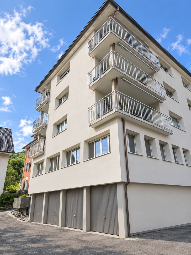 Charmante 2-Zimmerwohnung an der Bahnhofstrasse in Sisikon (3)