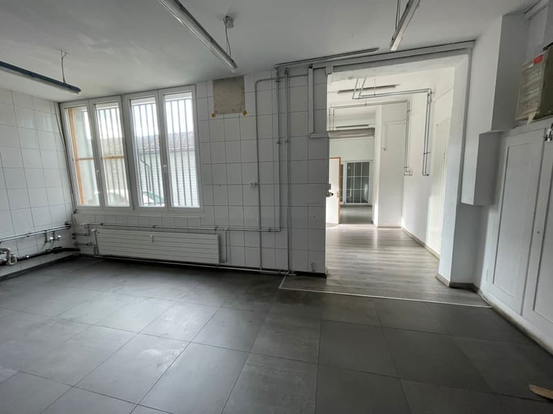 Commercial center Wöschnau: Storage room for rent (9)