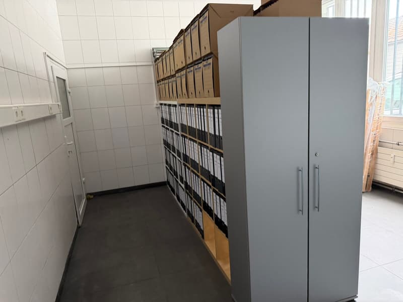Commercial center Wöschnau: Storage room for rent (13)
