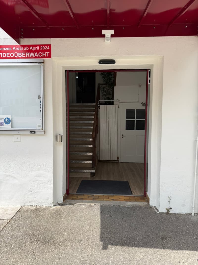 Commercial center Wöschnau: Storage room for rent (3)