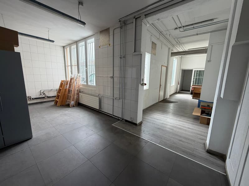 Commercial center Wöschnau: Storage room for rent (10)