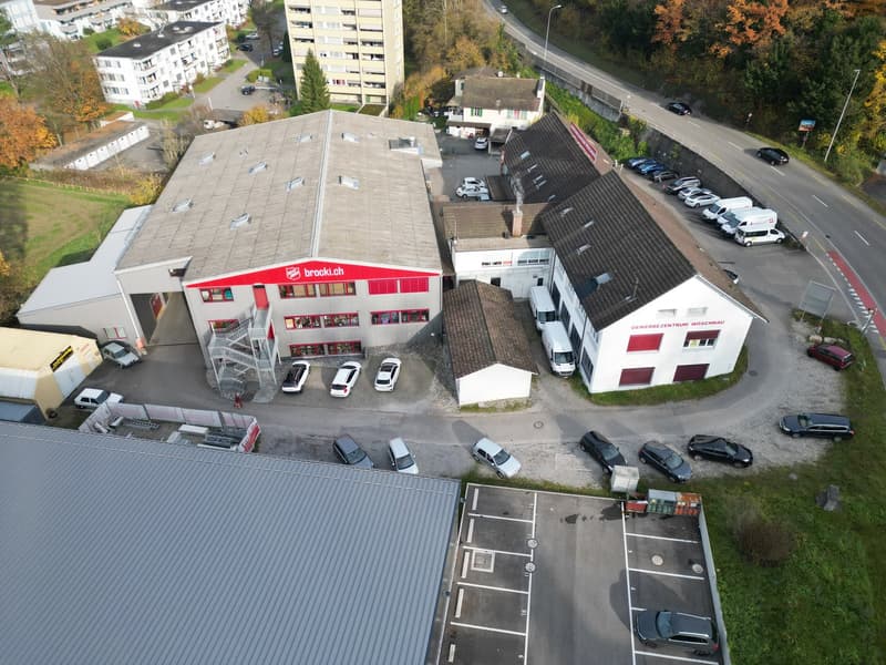 Commercial center Wöschnau: Storage room for rent (1)