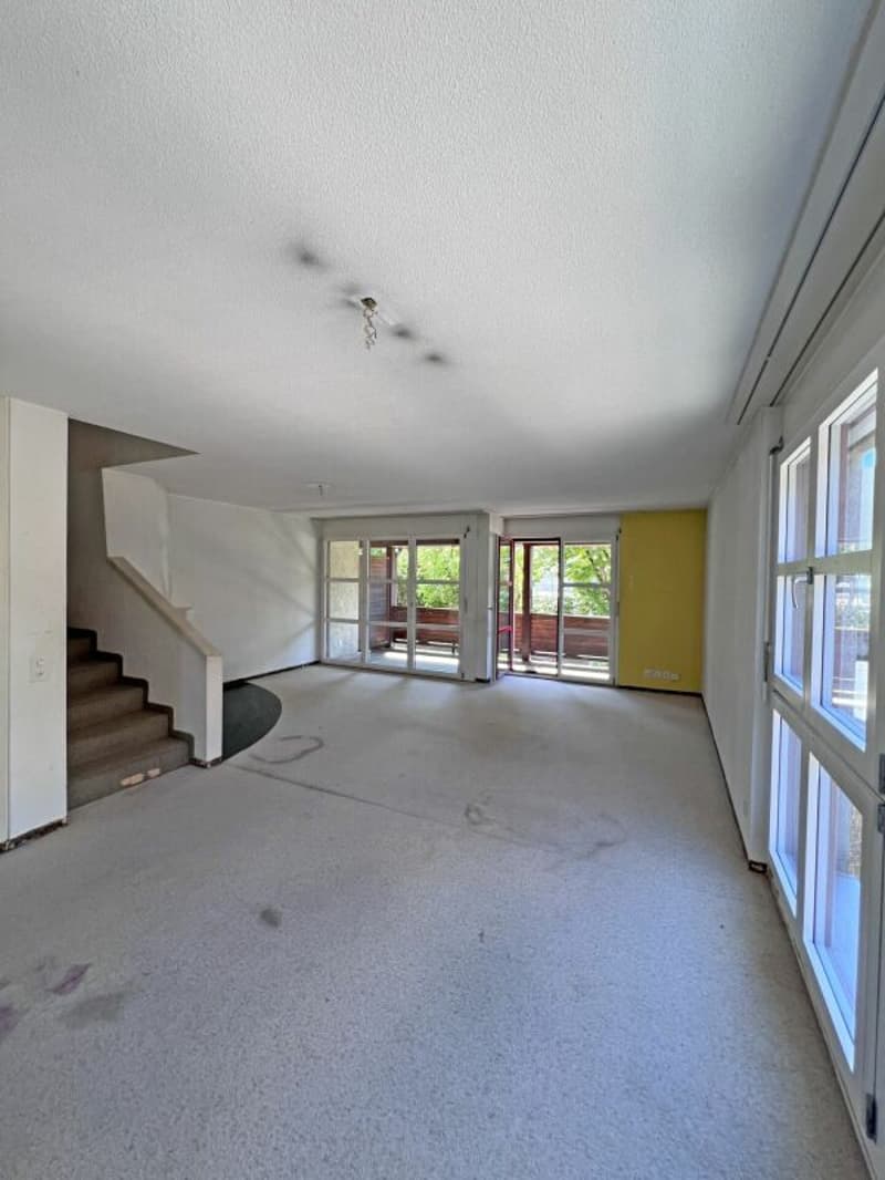 RESERVED - Residential Idyll with Potential - Maisonette Apartment to Fall in Love with and Design (2)