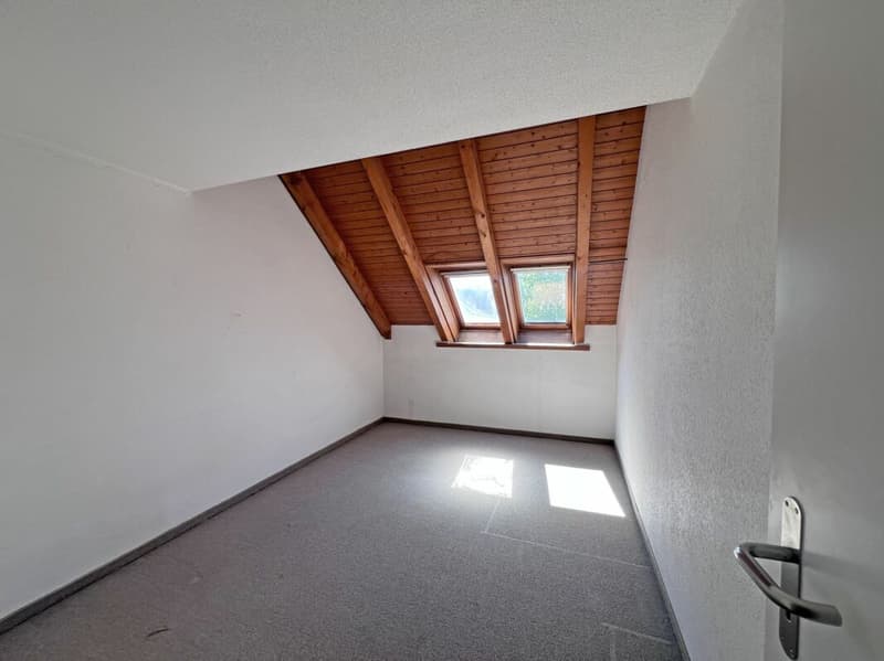 RESERVED - Residential Idyll with Potential - Maisonette Apartment to Fall in Love with and Design (4)