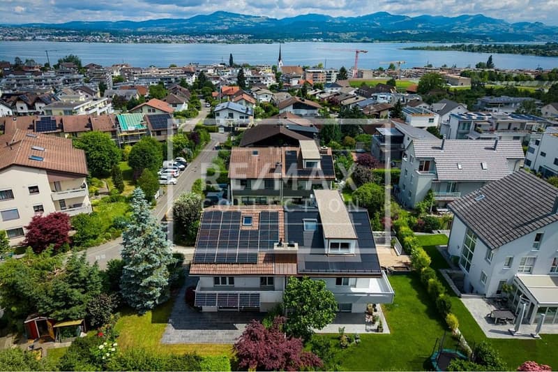 Familienfreundliches 5.5 Zimmer Doppeleinfamilienhaus mit Gartenidylle in Altendorf zu kaufen! (4)