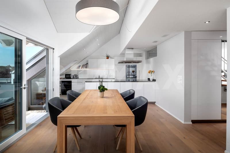 Moderne 5.5-Zimmer-Maisonettewohnung mit grossem Balkon in Zufikon AG zu kaufen! (4)