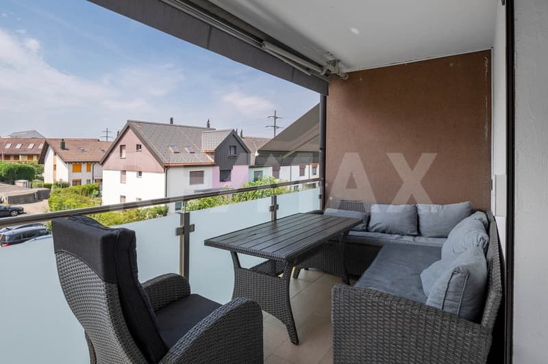 Appartamento 4.5 locali con balcone soleggiato e arredamento di alta qualità a Buttikon SZ in vendita! (11)