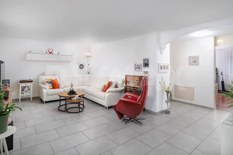 Gepflegte 4.5-Zimmerwohnung mit grossem Balkon in  zu kaufen! (5)