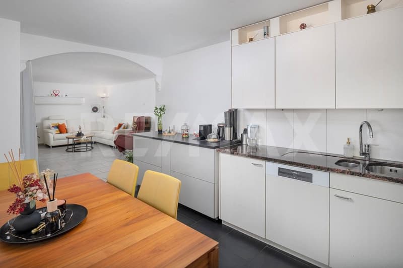 Gepflegte 4.5-Zimmerwohnung mit grossem Balkon in  zu kaufen! (6)
