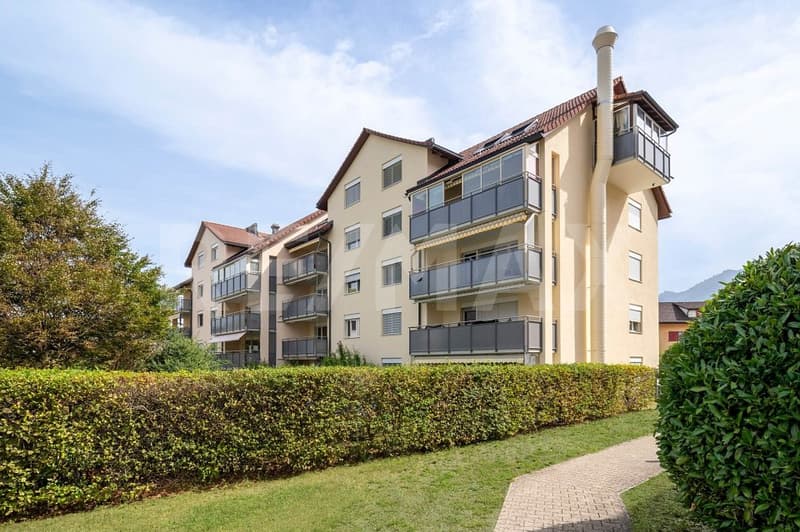 Gepflegte 4.5-Zimmerwohnung mit grossem Balkon zu kaufen! (2)