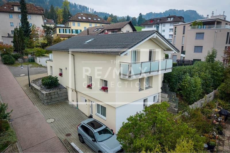 Gelegenheit! Freistehendes 5.5-Zimmer Einfamilienhaus mit grossem Garten in Schindellegi zu kaufen! (1)