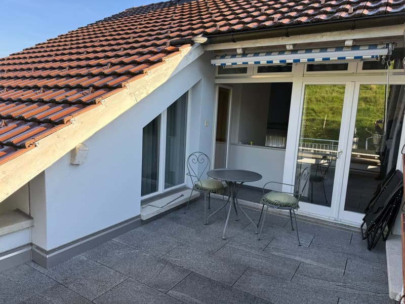 Spacieuse maison unifamiliale de 8 pièces dans un quartier calme à Edlibach/Menzingen (8)