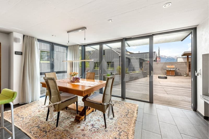 Well-maintained residential house with spacious terrace (6)
