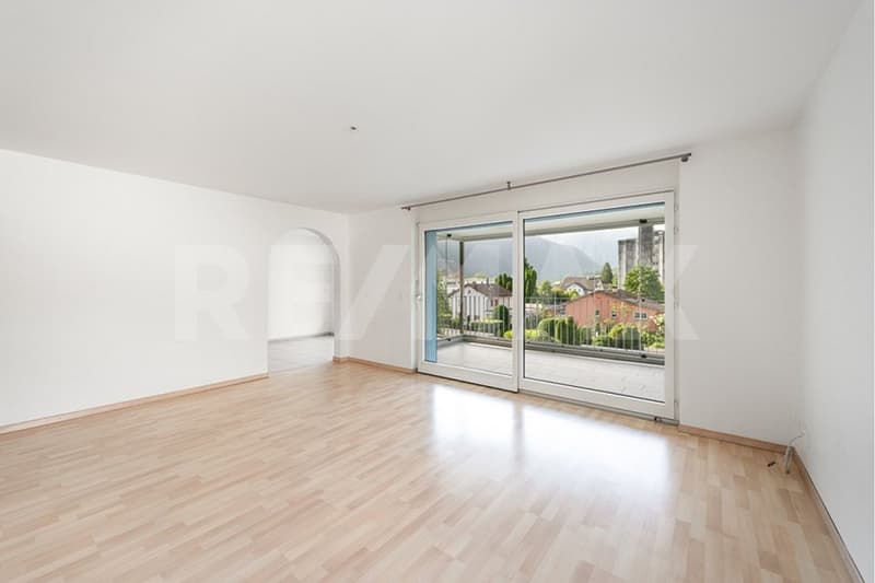 Appartement lumineux 4½-pièces avec jardin d'hiver et balcon (3)