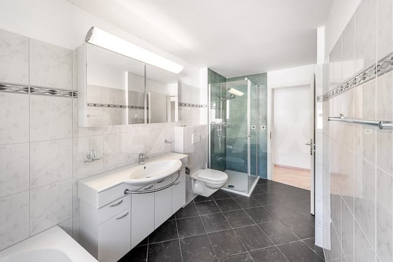 Appartement lumineux 4½-pièces avec jardin d'hiver et balcon (7)