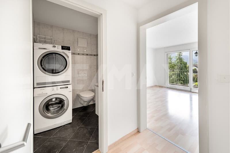 Appartement lumineux 4½-pièces avec jardin d'hiver et balcon (8)