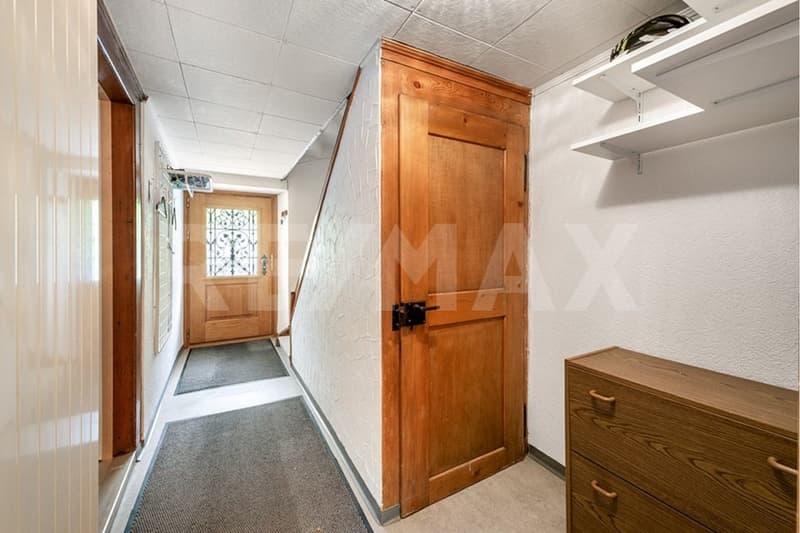 Charmanter Hausteil mit viel Platz, Garten und Garage (10)