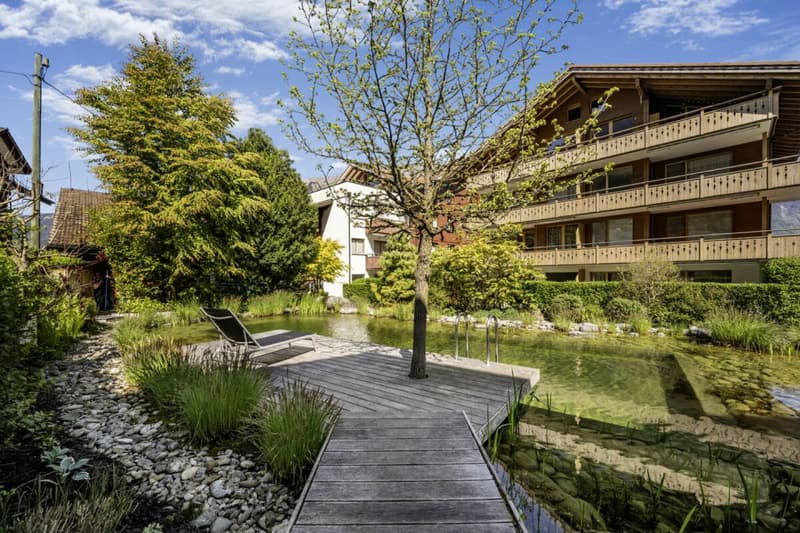 Vivre au bord du lac 4,5 pièces appartement avec jardin à Iseltwald (16)