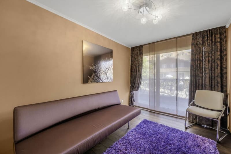 Vivre au bord du lac 4,5 pièces appartement avec jardin à Iseltwald (11)
