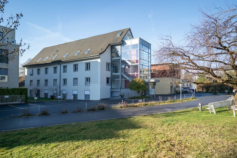 Propriété commerciale avec habitation moderne dans un style loft (4)