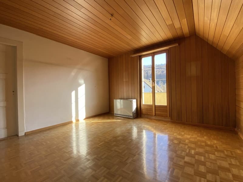 Casa unifamiliare con aree di seduta, balcone, garage (12)
