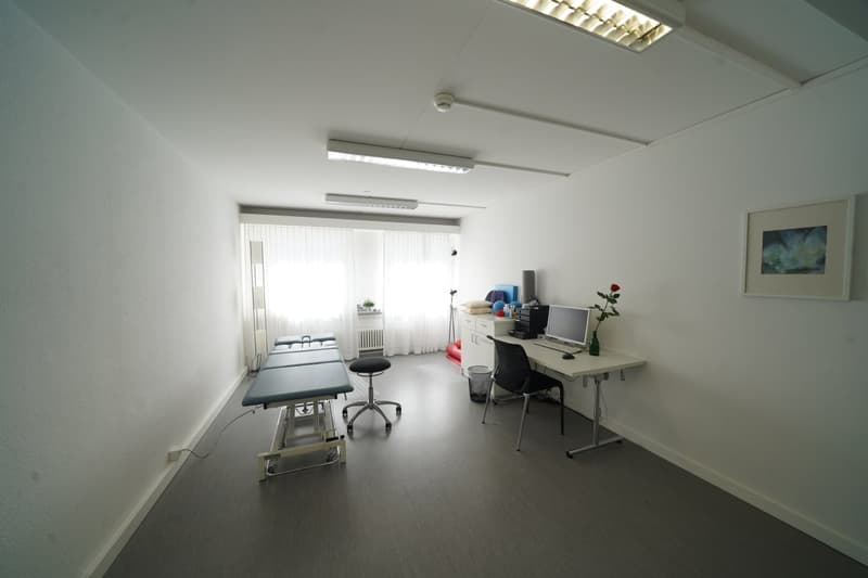 Stilvolle Büro-/ oder Praxisräume ab 12 m2 mit Lift (7)