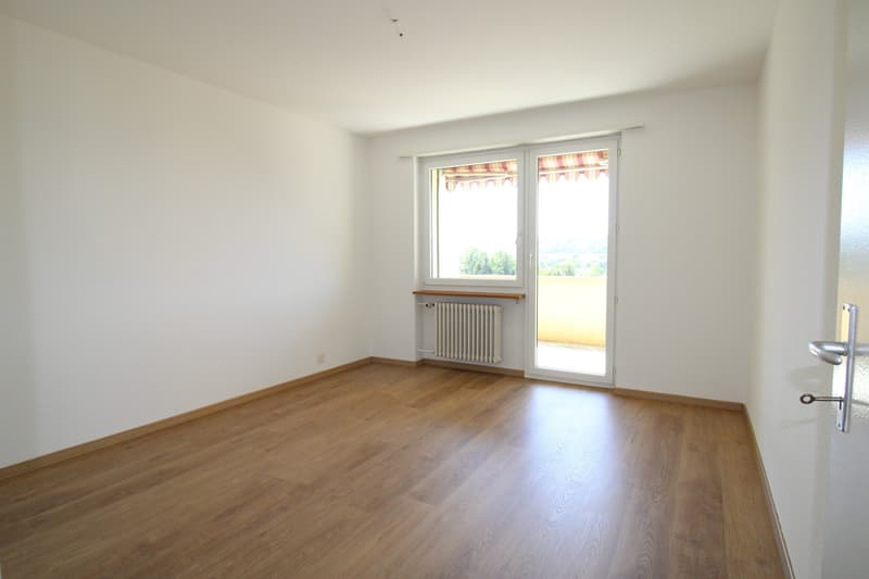 We rent a 3-room apartment on the 2nd floor in Döttingen! (4)