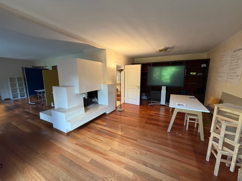 Grosszügiges 8.5-Zimmer-Haus im Kreis 2, ideal für eine WG, befristet bis 30.11.2027 (4)