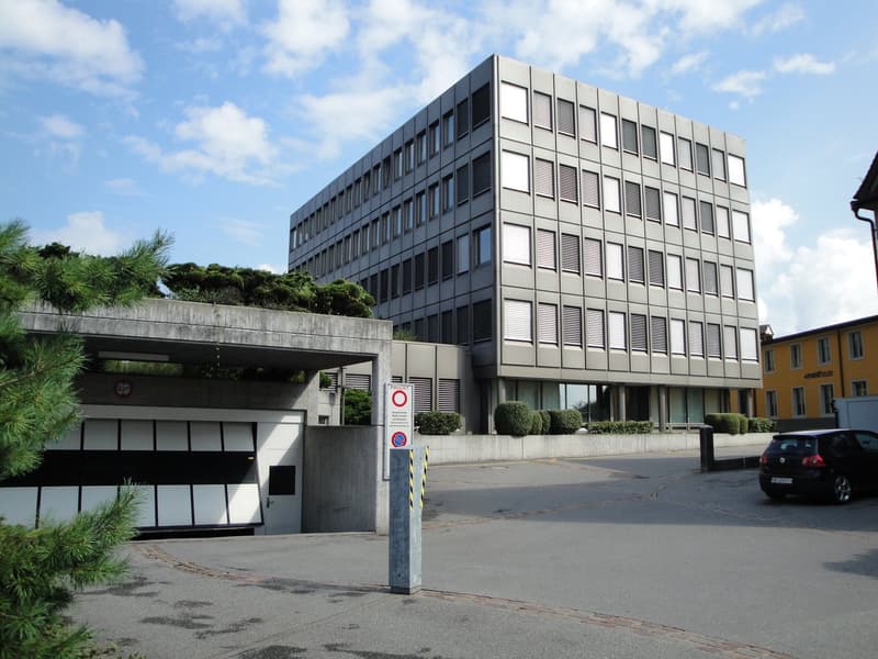 Espaces de bureaux modernes à Rapperswil SG avec infrastructure optimale (2)
