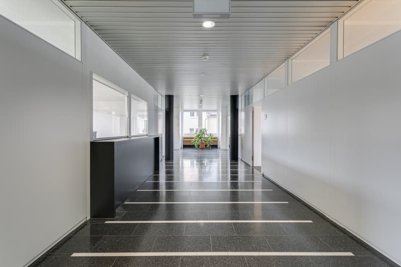 Espaces de bureaux modernes à Rapperswil SG avec infrastructure optimale (4)