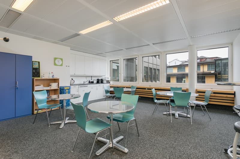 Espaces de bureaux modernes à Rapperswil SG avec infrastructure optimale (7)