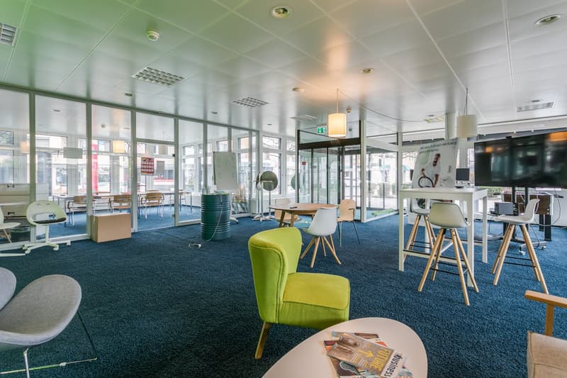 Moderne Bürofläche im Erdgeschoss an zentraler Lage in Rapperswil-Jona (5)