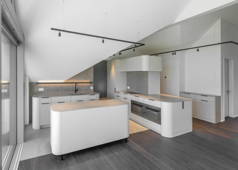 Exklusive 3.5 Zi-Dachwohnung mit traumhafter Panoramasicht auf den Ägerisee (4)